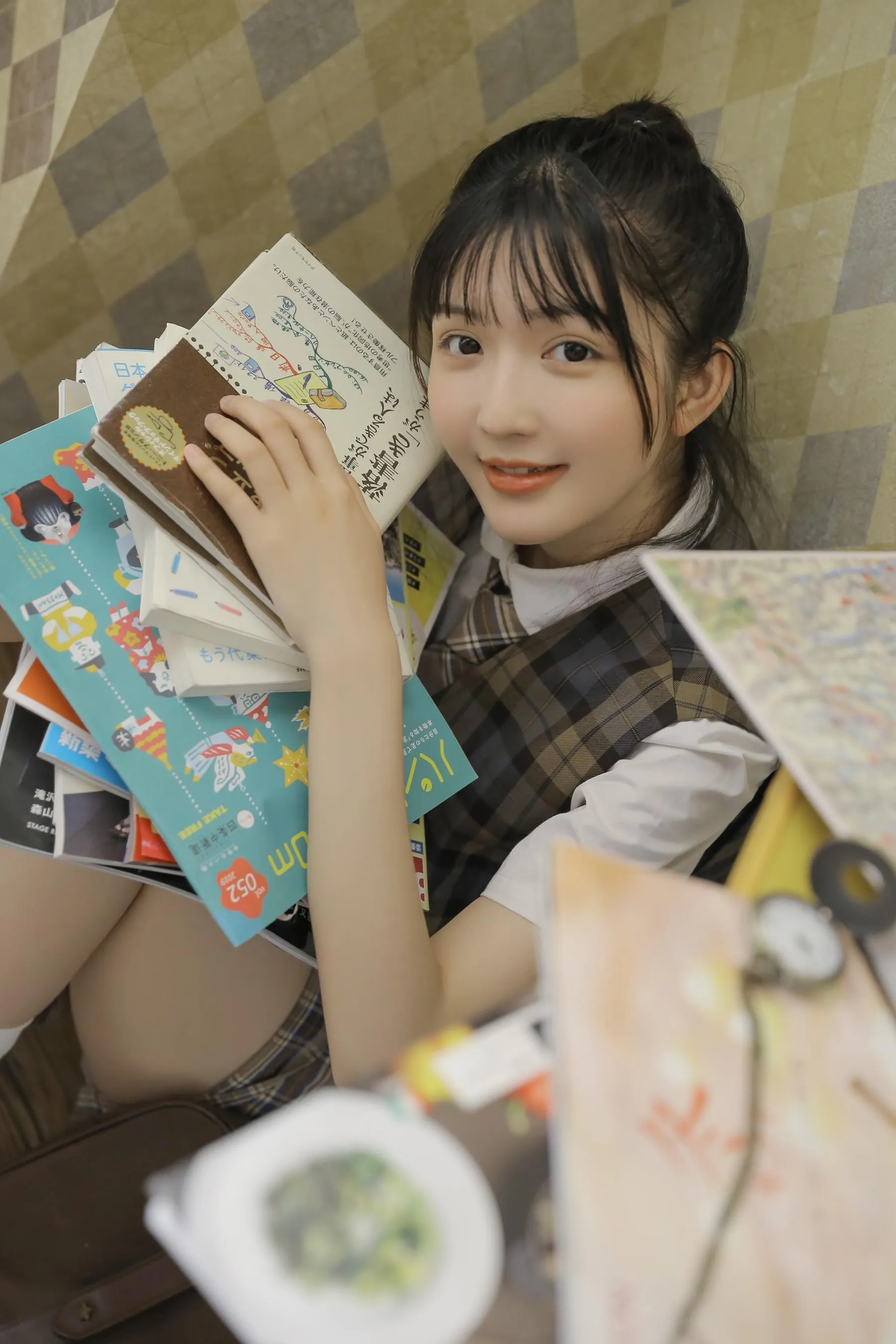 [艺图语] 2022.06.29 高校女生 金迪-Vivian [22P]插图1